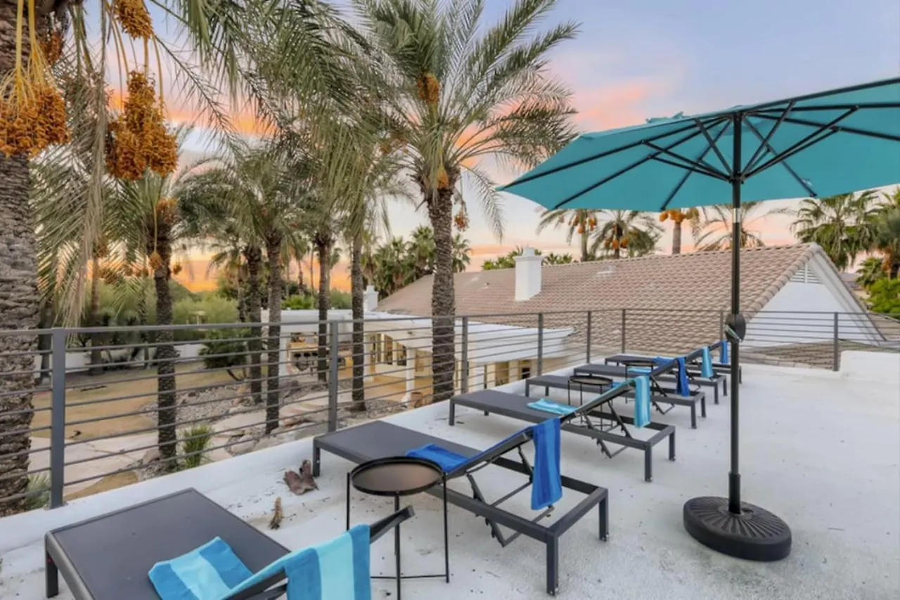 Resort Style Estate, 2 Houses, Putt-Putt Course, B-Ball Court, Heated Pool Scottsdale 0*,  United States